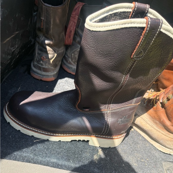 Stylish Dark Brown Leather Boots - Picture 1 of 5
